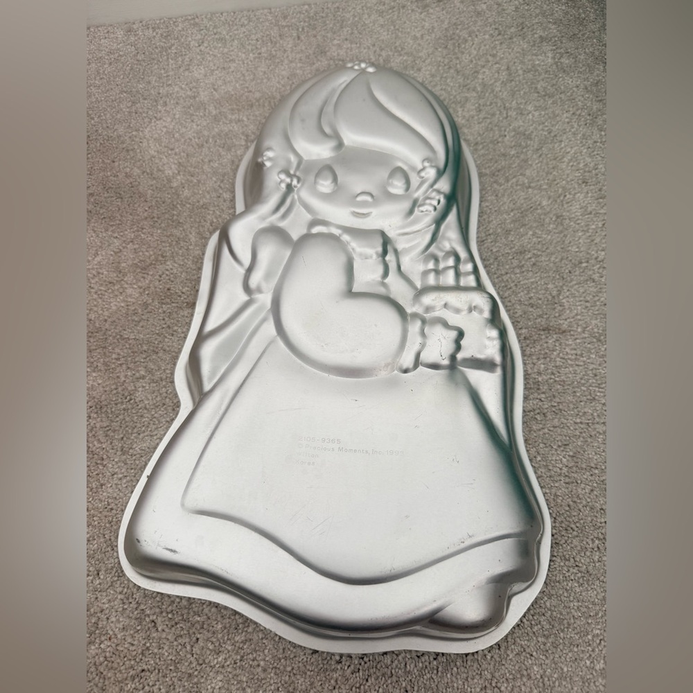 Silver Cake Mold precious moments Wilton